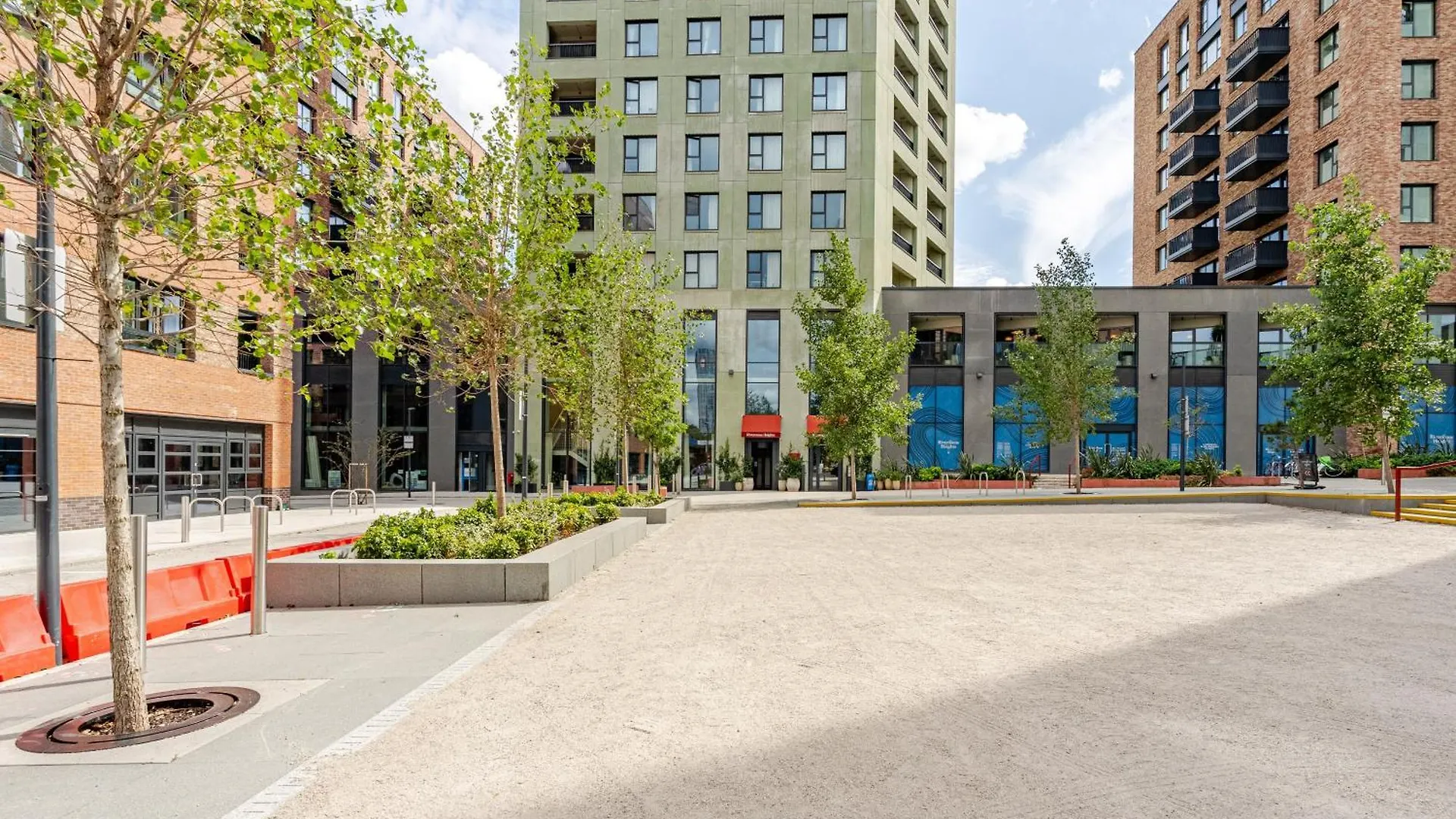 High-Spec Apartment- Prime East London - Near O2 Arena Apartment